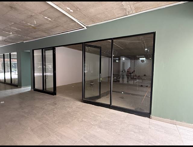 281M² RETAIL TO LET IN ROSEBANK